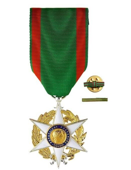Achetez La Récompense Parfaite : Médaille Mérite Agricole Chevalier - Mac