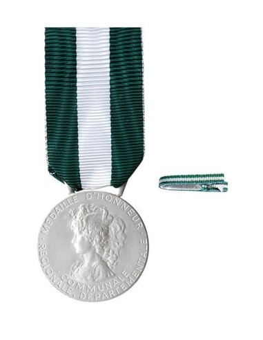 Médaille d’Honneur Régionale, Départementale et Communale Argent 20 ans en Bronze argenté. Fixe ruban en option.