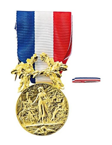 Médaille d'Honneur pour Actes de Courage et de Dévouement Bronze en bronze doré. Fixe ruban en option.